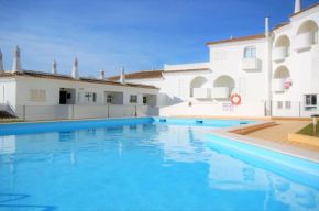 Apartment MargemSul - Pool - Beach - Free Wifi - Air Con